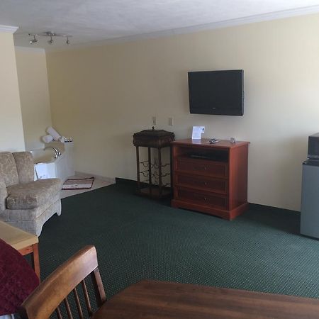Hurricane Inn Waynesboro Экстерьер фото