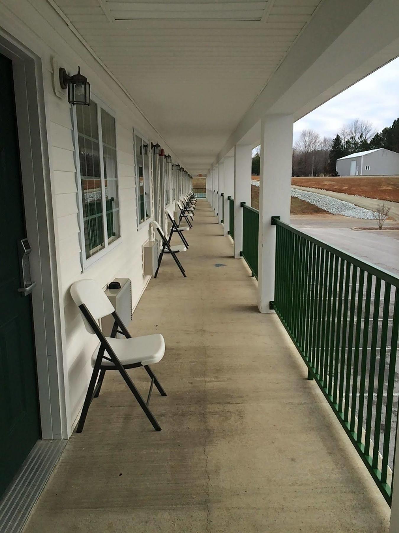 Hurricane Inn Waynesboro Экстерьер фото